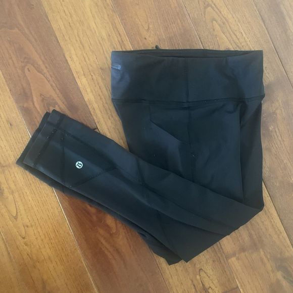 Lululemon Pace Rival Crop Pants 22" Inseam size 2 black mesh panel stash pocket - Picture 8 of 15
